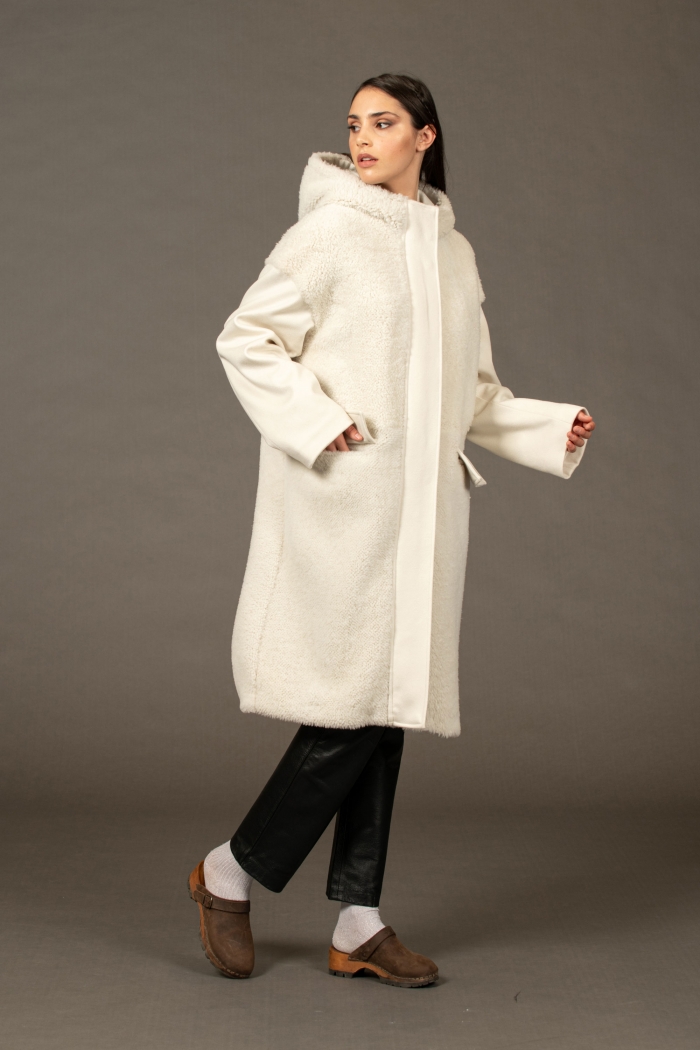 Shearling coat with wool inserts - 214
